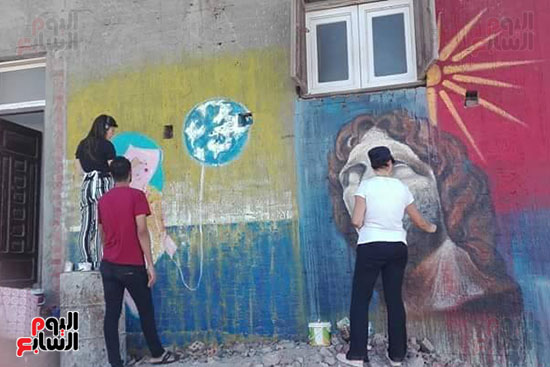 42 فنانا تشكيليا يبدعون لتوعية بخطورة الهجرة غير الشرعية بكفر الشيخ (6)