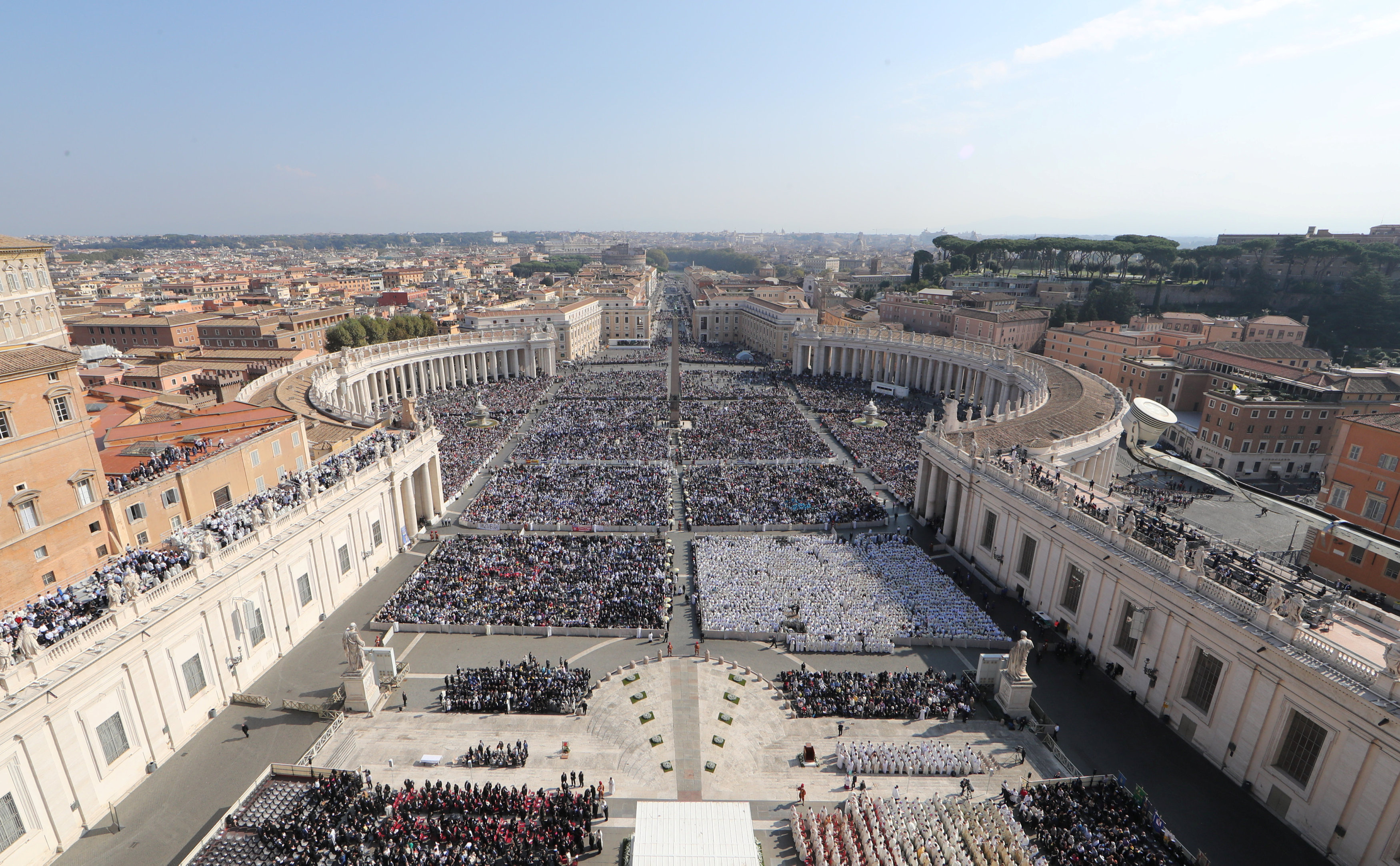 ساحة الفاتيكان ممتلئة عن أخرها