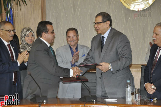توقيع اتفاقية بين وزارة القوى العاملة وهيئة قناة السويس (5)