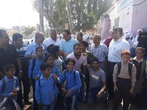 محافظ شمال سيناء مع الطلاب