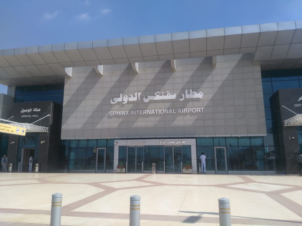 استعدادات بمطار سفنكس لاستقبال أول رحلة لمصر للطيران (6)