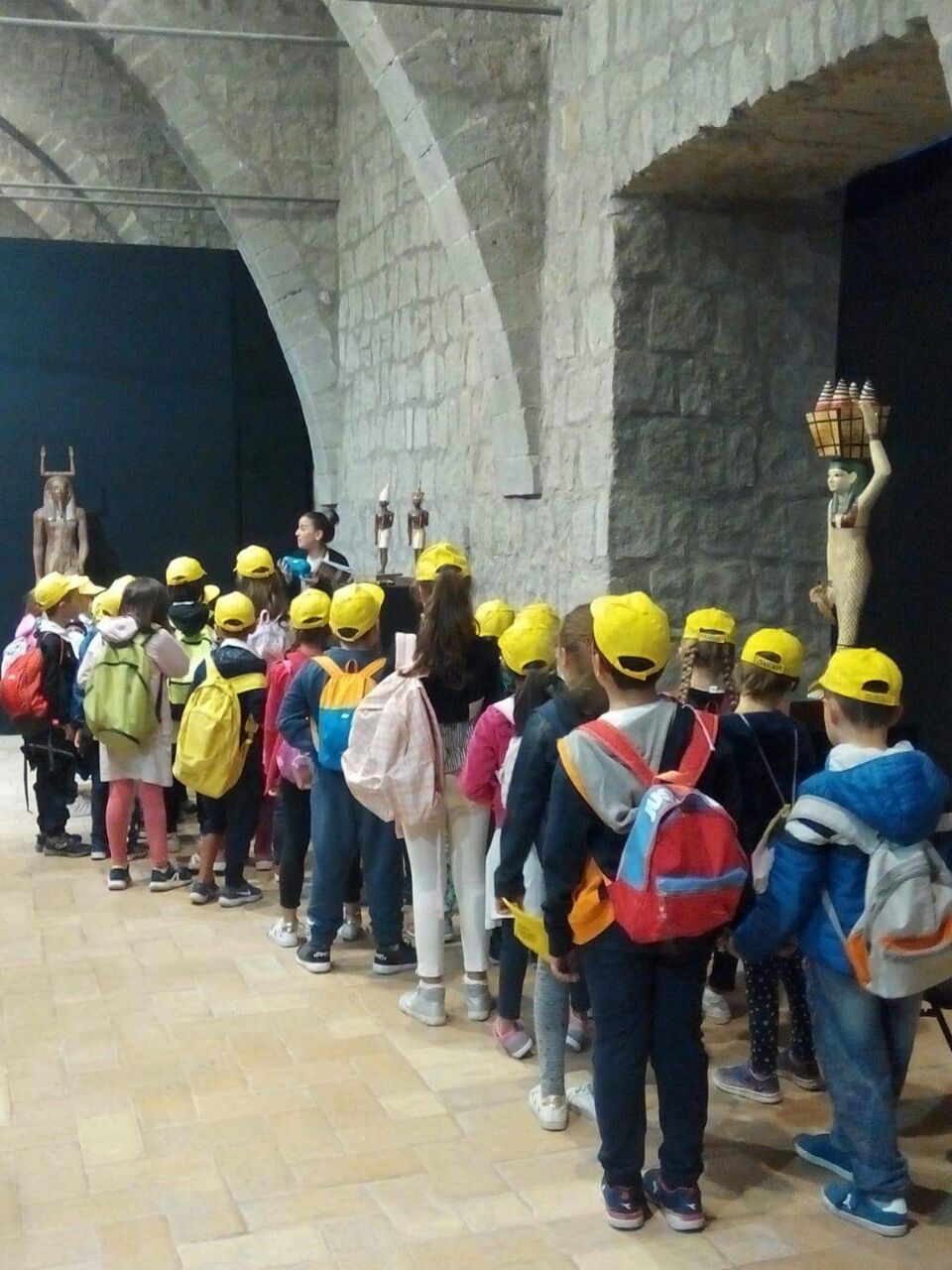 اقبال كثيف على متحف الكنوز المصرية (1)