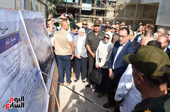 جولة رئيس الوزراء فى بورسعيد لتفقد عدد من المشروعات  (15)