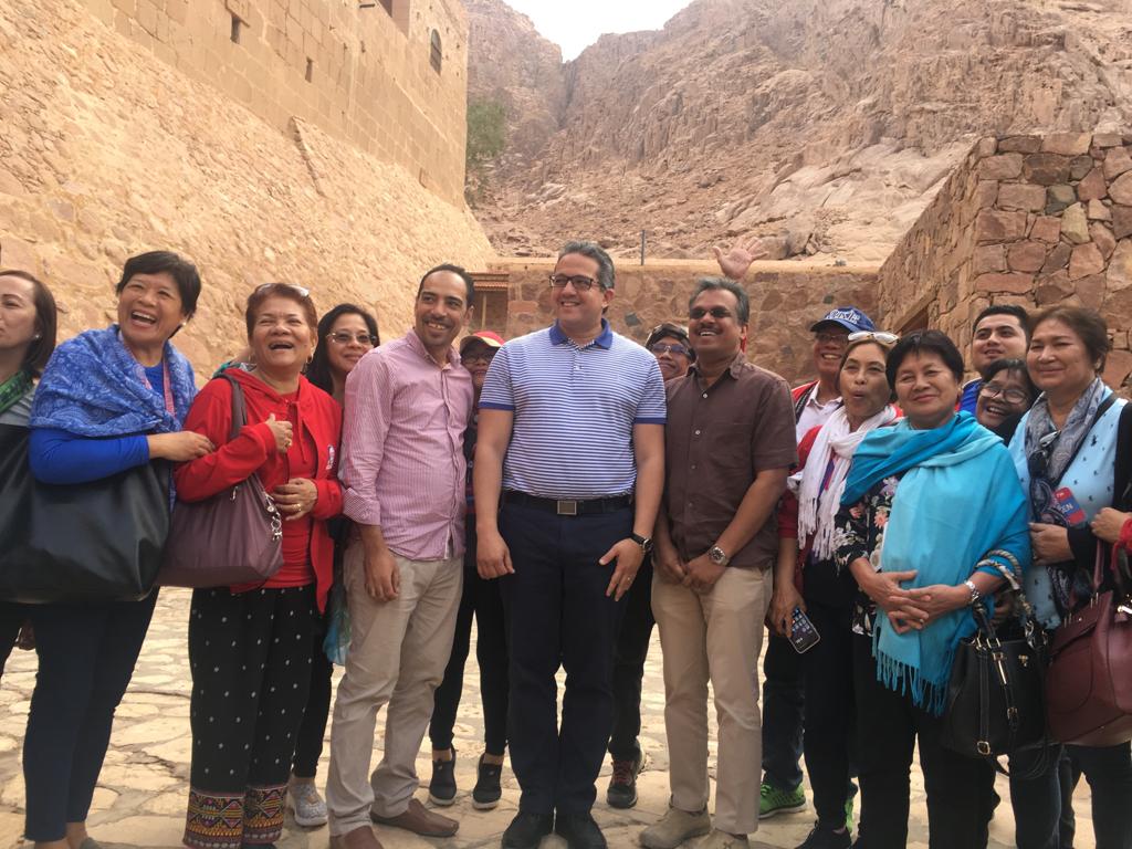 وزير الآثار وسفير 15 دولة فى جولة بـملتقى الأديان بسانت كاترين (5)