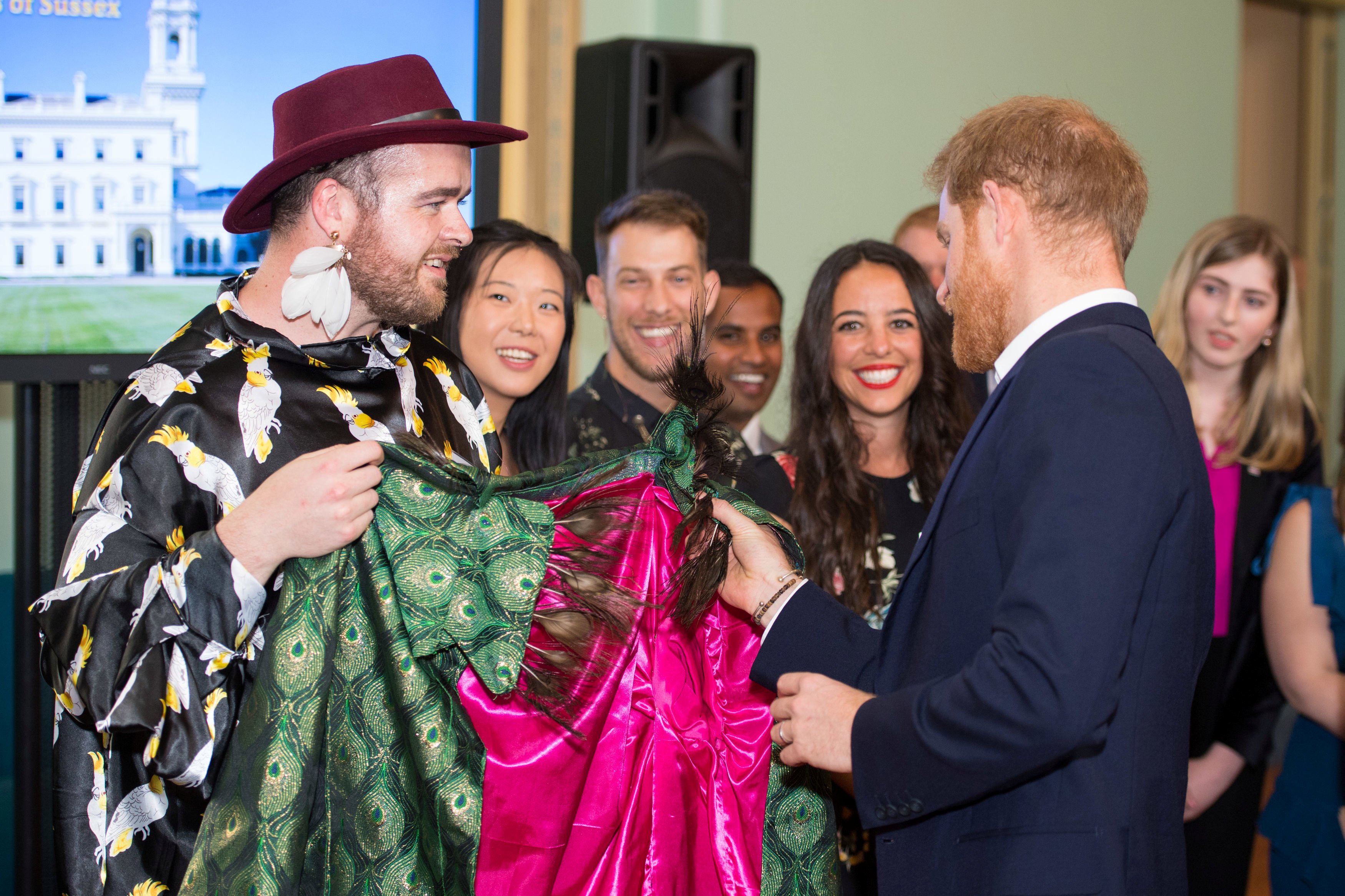 الأمير هاري  في حفل استقبال بمقر الحكومة الاسترالية خلال زيارة الى ملبورن