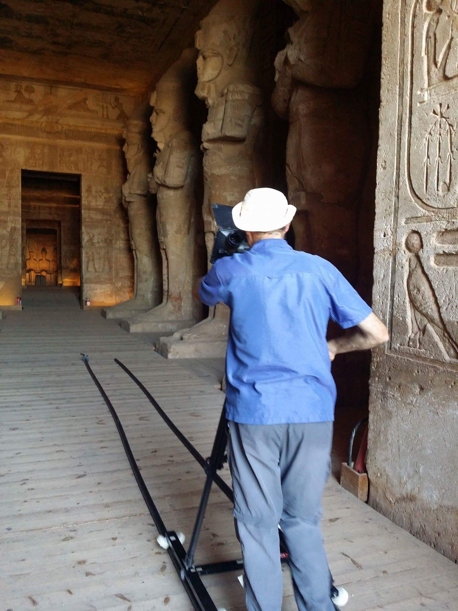 التصوير داخل معبد أبوسمبل