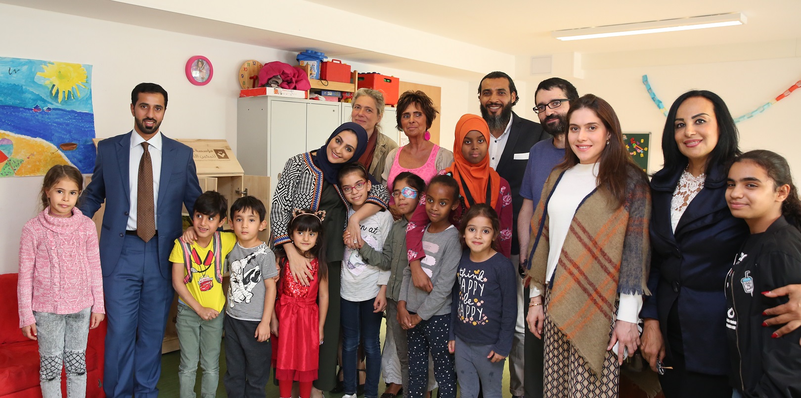 خلال توزيع الكتب للاجئين العرب في برلين (4)
