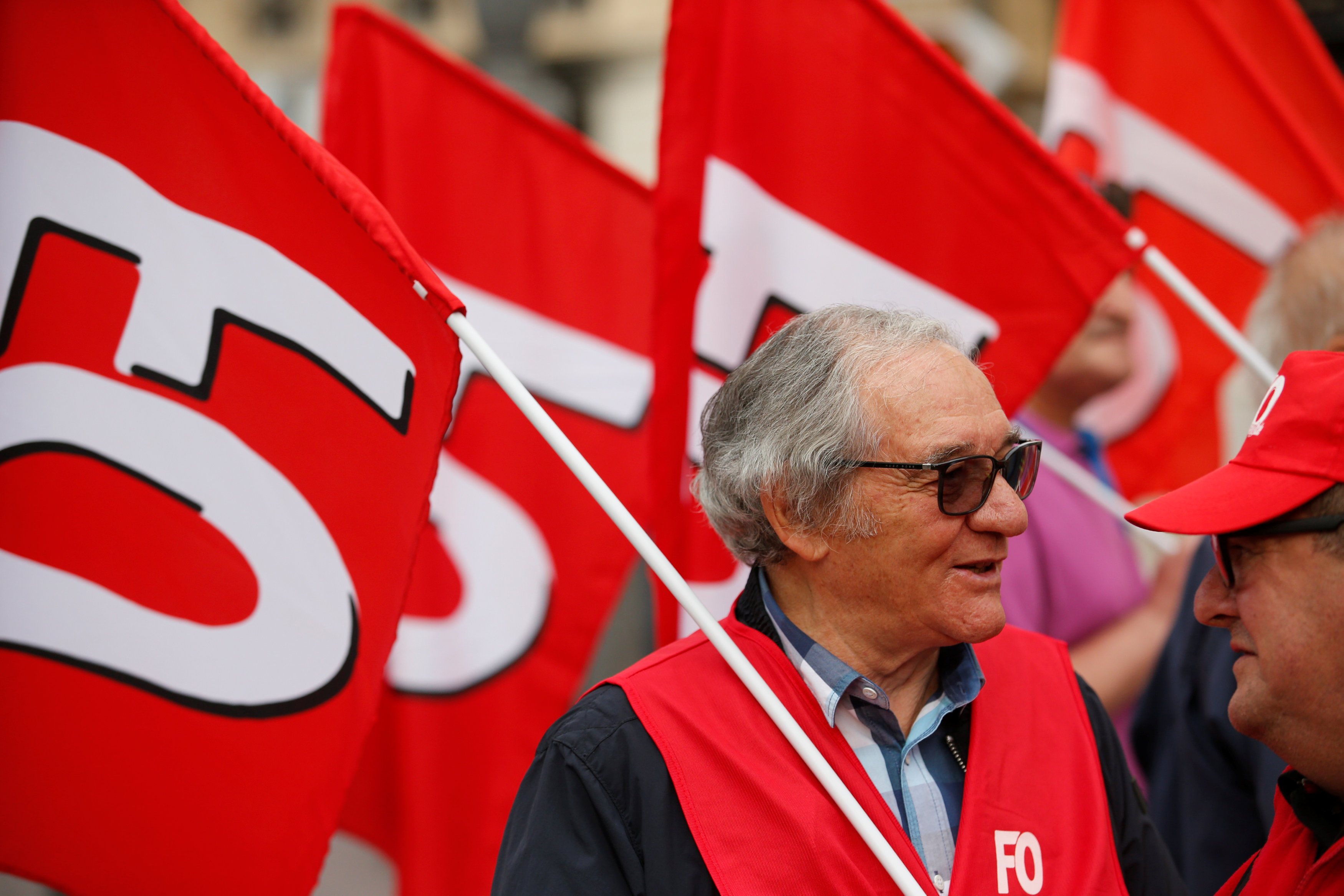 المتقاعدون فى فرنسا يتظاهرون ضد إصلاحات الحكومة (4)