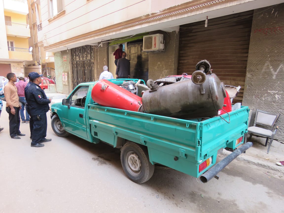 رفع محتويات الجراجات المخالفة