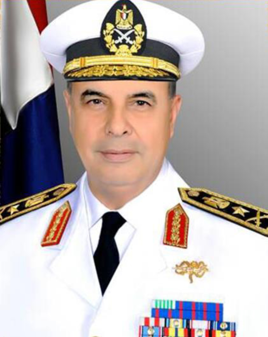 001- الفريق أحمد خالد حسن - قائد القوات البحرية