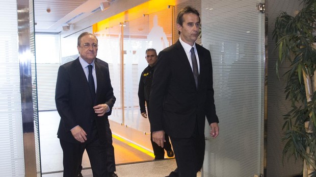 بيريز رئيس ريال مدريد مع لوبيتيجي