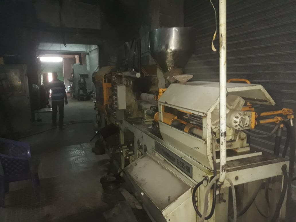 ادوات تصنيع المستلزمات الطبية مجهولة المصدر