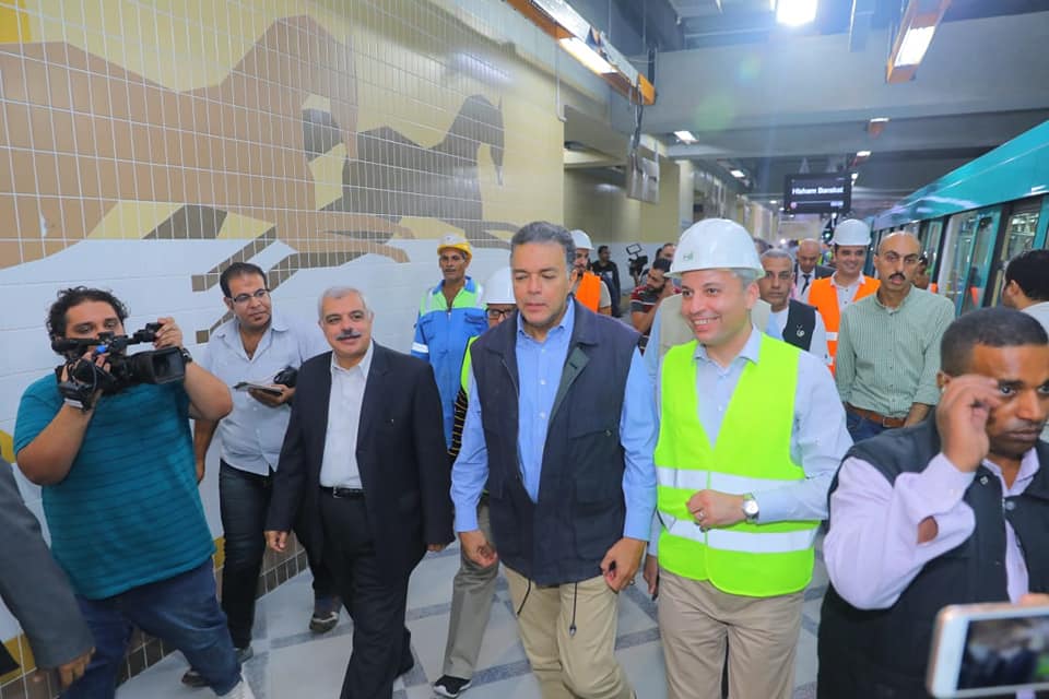 وزير النقل يشهد بدء اختبارات التشغيل لمترو مصر الجديدة  (9)