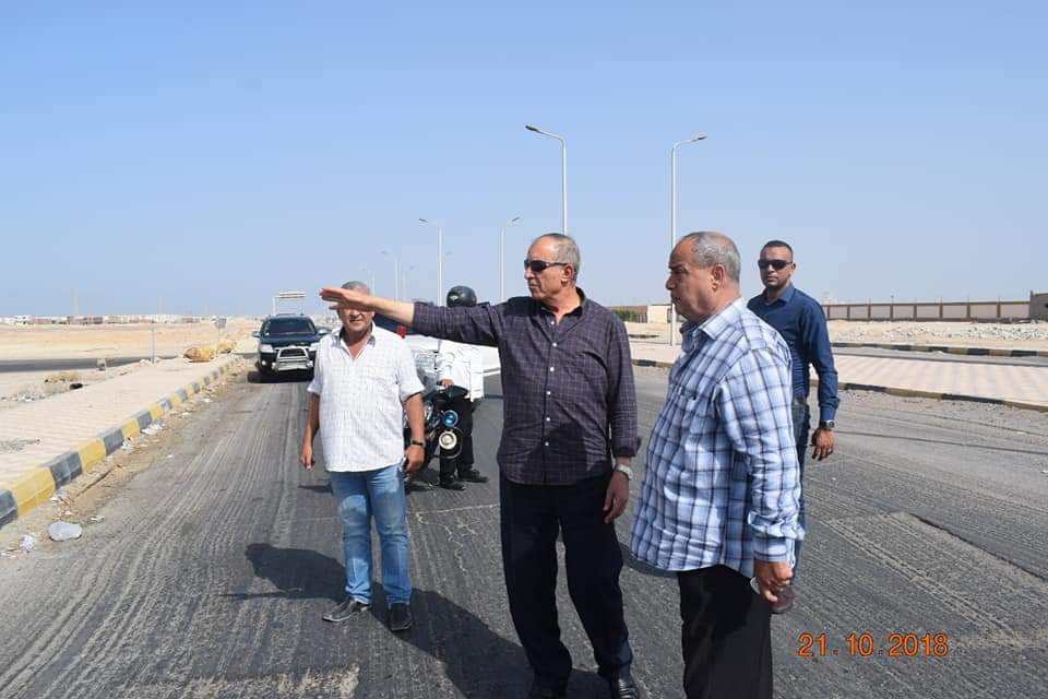 جولة محافظ البحر الأحمر بمدينة الحرفيين بالغردقة (4)