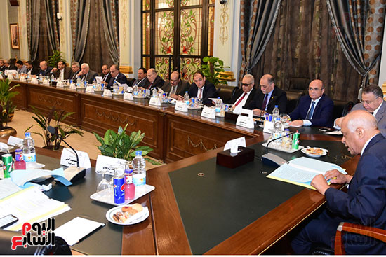 أجتماع اللجنة العامة لمجلس النواب برئاسة الدكتورعلى عبد العال رئيس مجلس النواب (7)