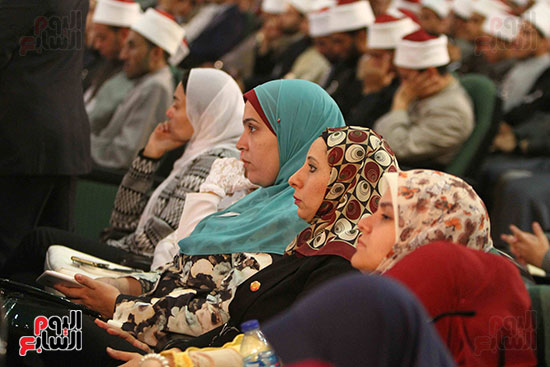 صور ندوة الدولية للأزهر حول الإسلام والغرب.. تنوعٌ وتكاملٌ (27)