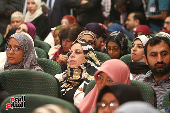 صور ندوة الدولية للأزهر حول الإسلام والغرب.. تنوعٌ وتكاملٌ (21)