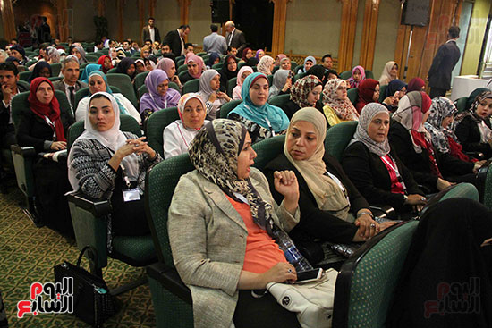 صور ندوة الدولية للأزهر حول الإسلام والغرب.. تنوعٌ وتكاملٌ (35)