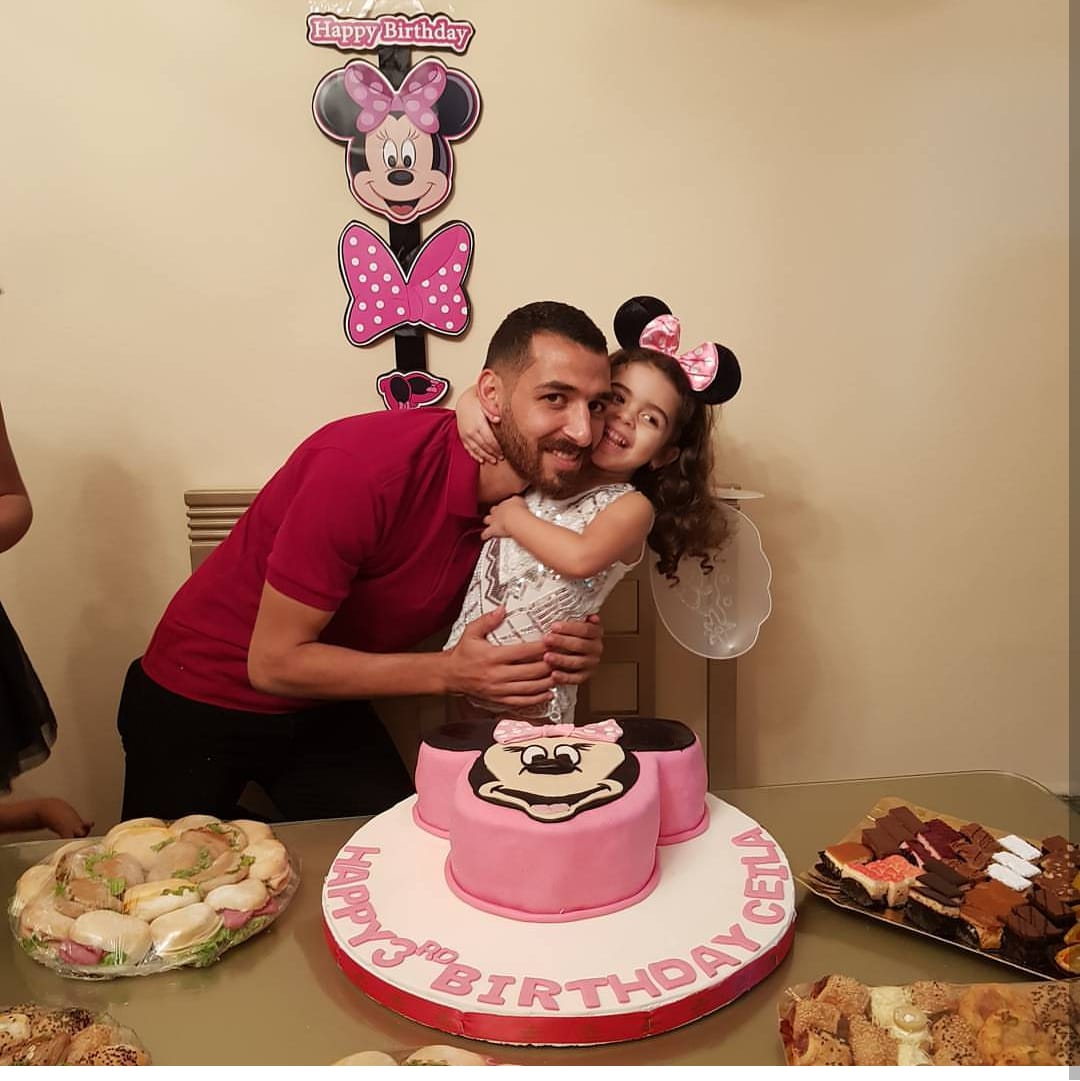 أحمد شكرى يحتفل بعيد ميلاد أبنته
