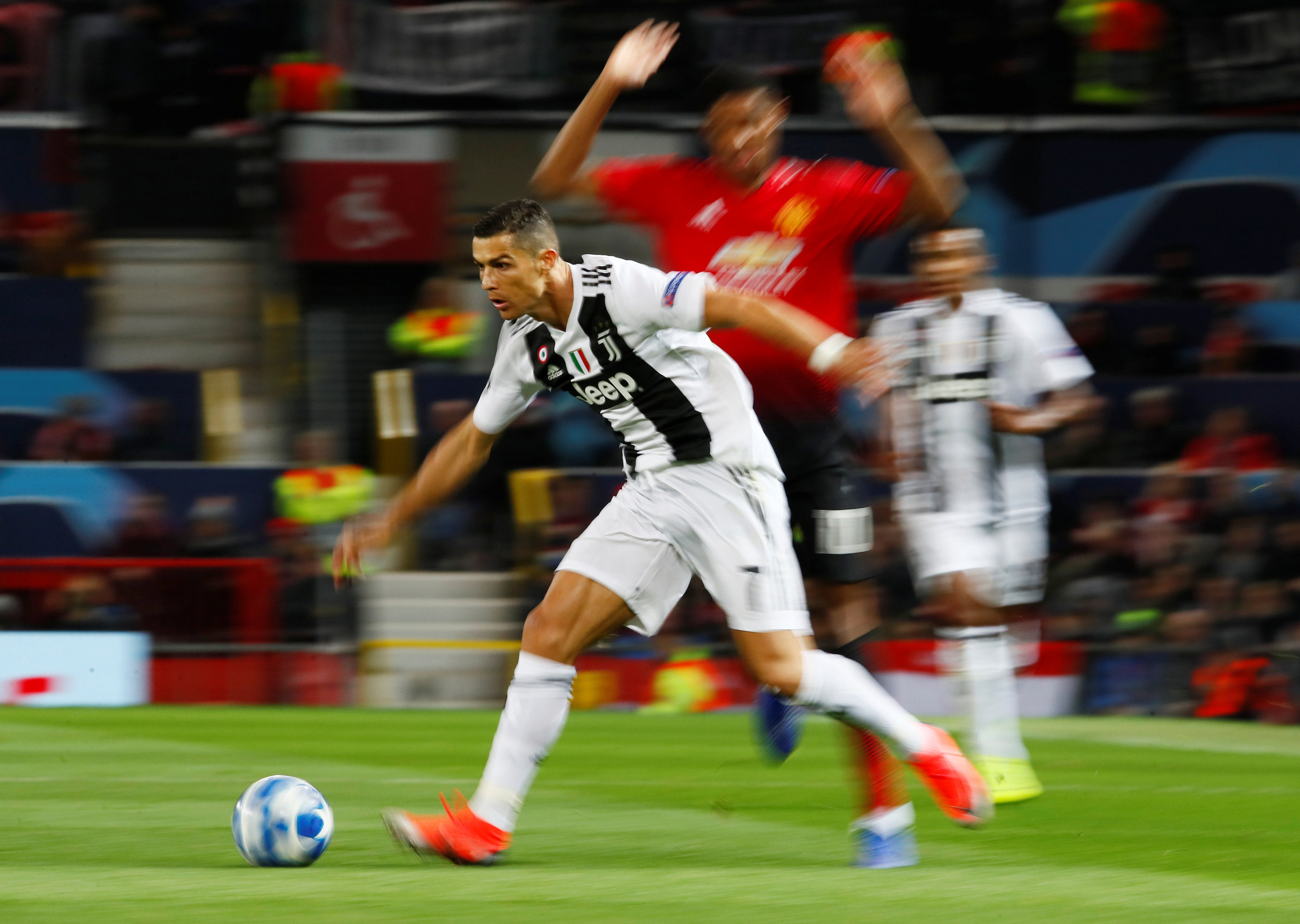 مباراة مانشستر يونايتد ضد يوفنتوس (7)