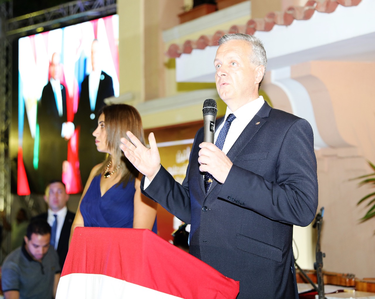 وزير الآثار يشارك دولة المجر فى الاحتفال بعيدها القومى (3)