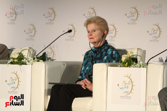 ندوة الاسلام والغرب (13)