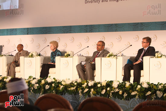 ندوة الاسلام والغرب (9)