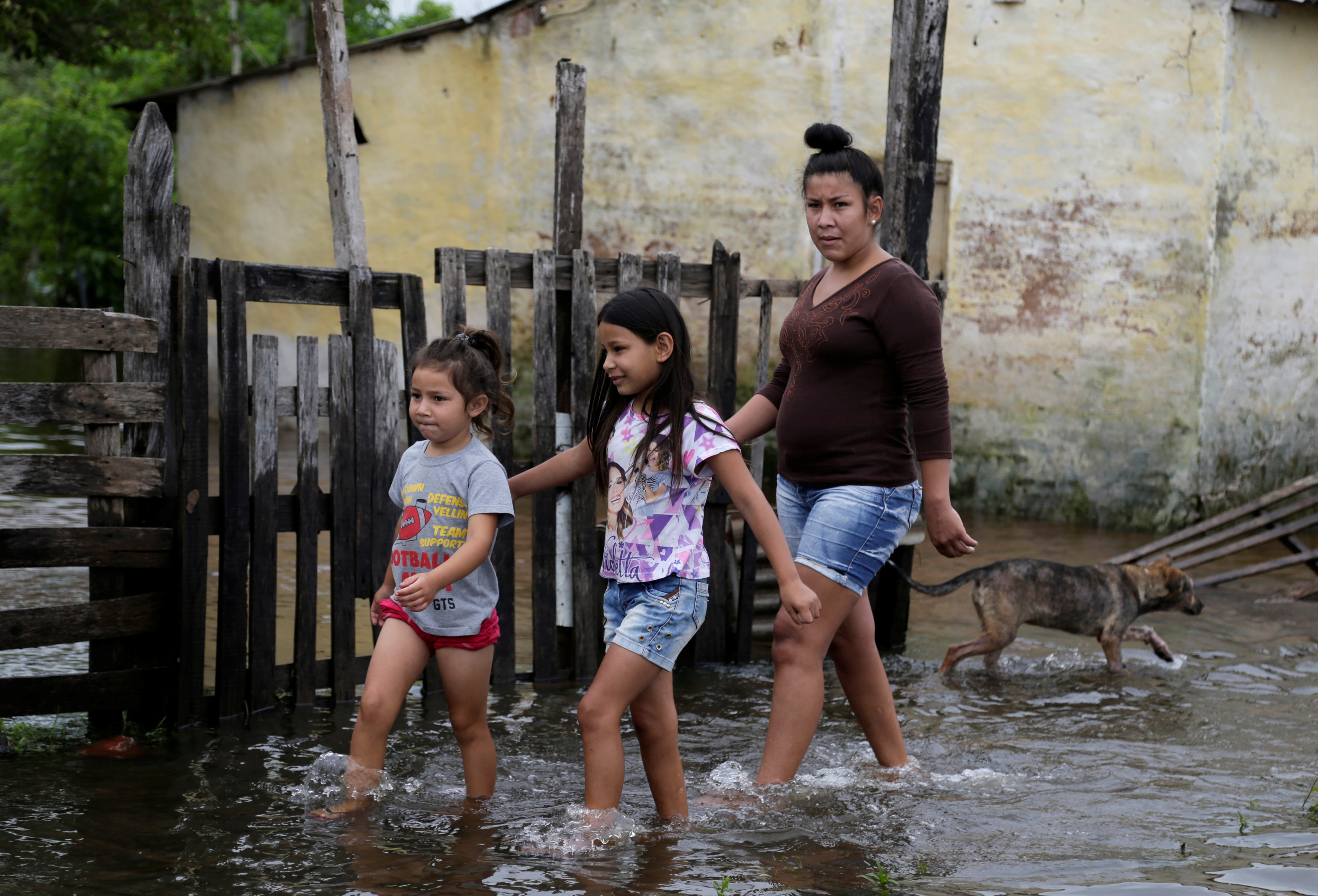 فيضانات باراجواى (2)