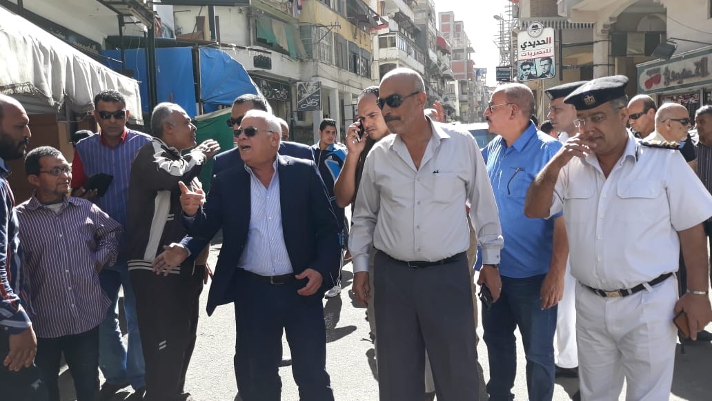  محافظ بورسعيد يوجه باستمرار  حملات فتح الشوارع (4)