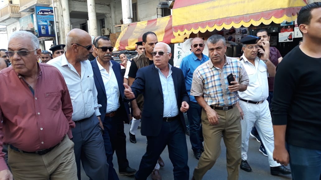  محافظ بورسعيد يوجه باستمرار  حملات فتح الشوارع (7)