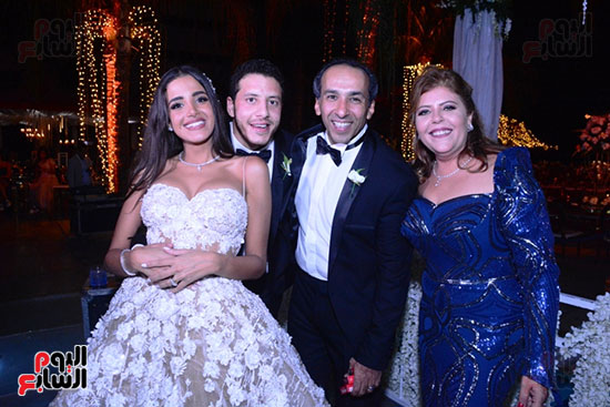 ميمى جمال تحتفل بزفاف حفيدتها بحضور نجوم الفن والمشاهير (20)