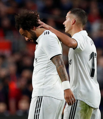 برشلونة وريال مدريد (21)