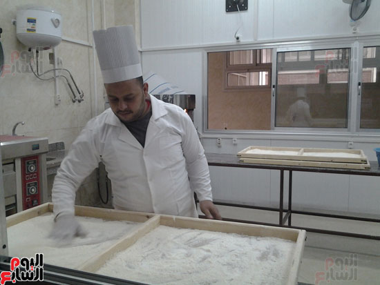  أول مخبز لإنتاج المخبوزات الخالية من الجلوتين بجامعة أسيوط (2)