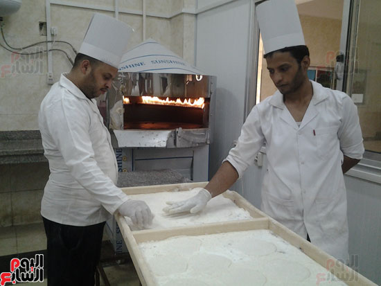  أول مخبز لإنتاج المخبوزات الخالية من الجلوتين بجامعة أسيوط (4)