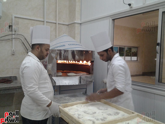  أول مخبز لإنتاج المخبوزات الخالية من الجلوتين بجامعة أسيوط (9)