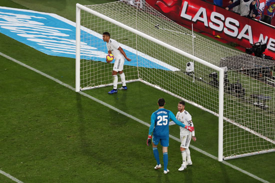 برشلونة وريال مدريد (20)