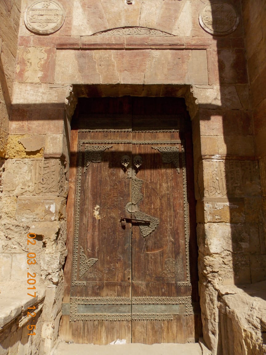 الباب الرئيسي للمسجد (1)