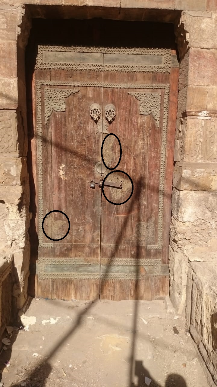 الباب الرئيسي للمسجد (2)