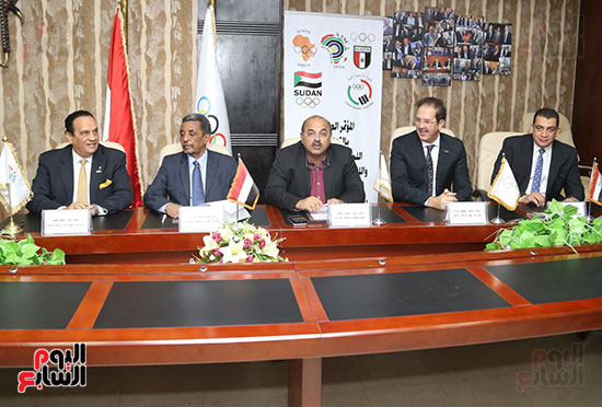 توقيع بروتوكول تعاون بين اللجنة الأولمبية المصرية والسودانية (2)