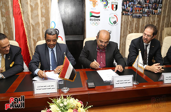 توقيع بروتوكول تعاون بين اللجنة الأولمبية المصرية والسودانية (11)