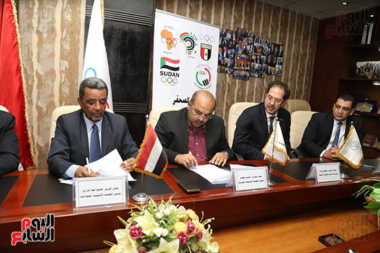 توقيع بروتوكول تعاون بين اللجنة الأولمبية المصرية والسودانية (10)