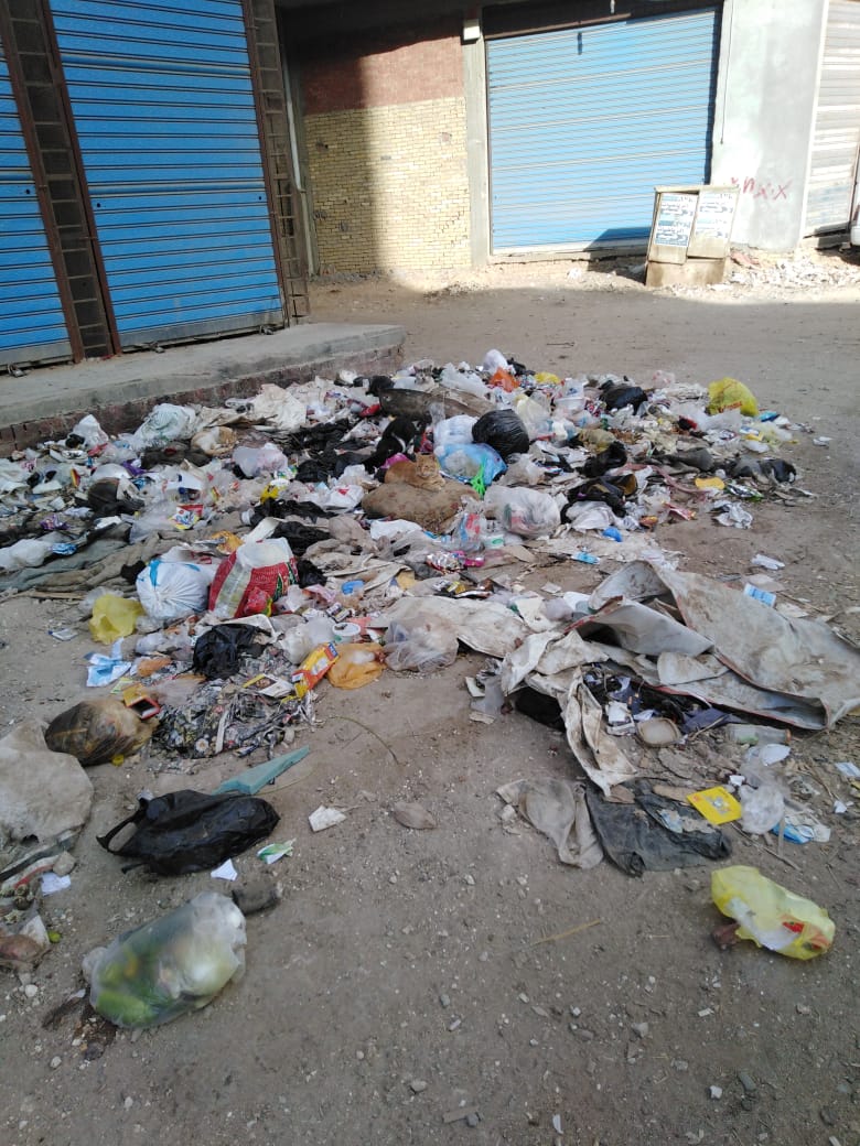 انتشار القمامة فى شارع حمد ياسين بفيصل (1)