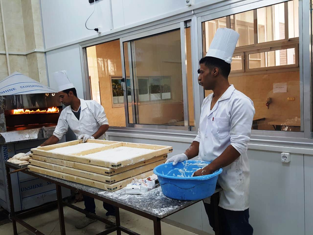 اليوم السابع يحاور صاحب فكرة إنشاء مخبز خالى من الجلاتين بجامعة أسيوط (5)