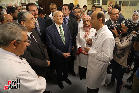 افتتاح وزير الكهرباء والانتاج الحربى مصنع عدادات الكهرباء (49)