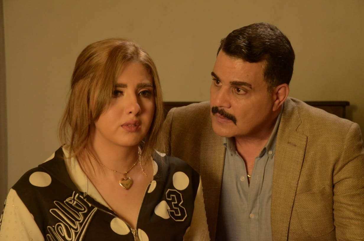 فيلم خلى بالك من اللى جاى احلى (4)