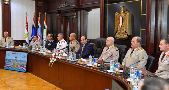 السيسى يجتمع بالمجلس الأعلى للقوات المسلحة (2)