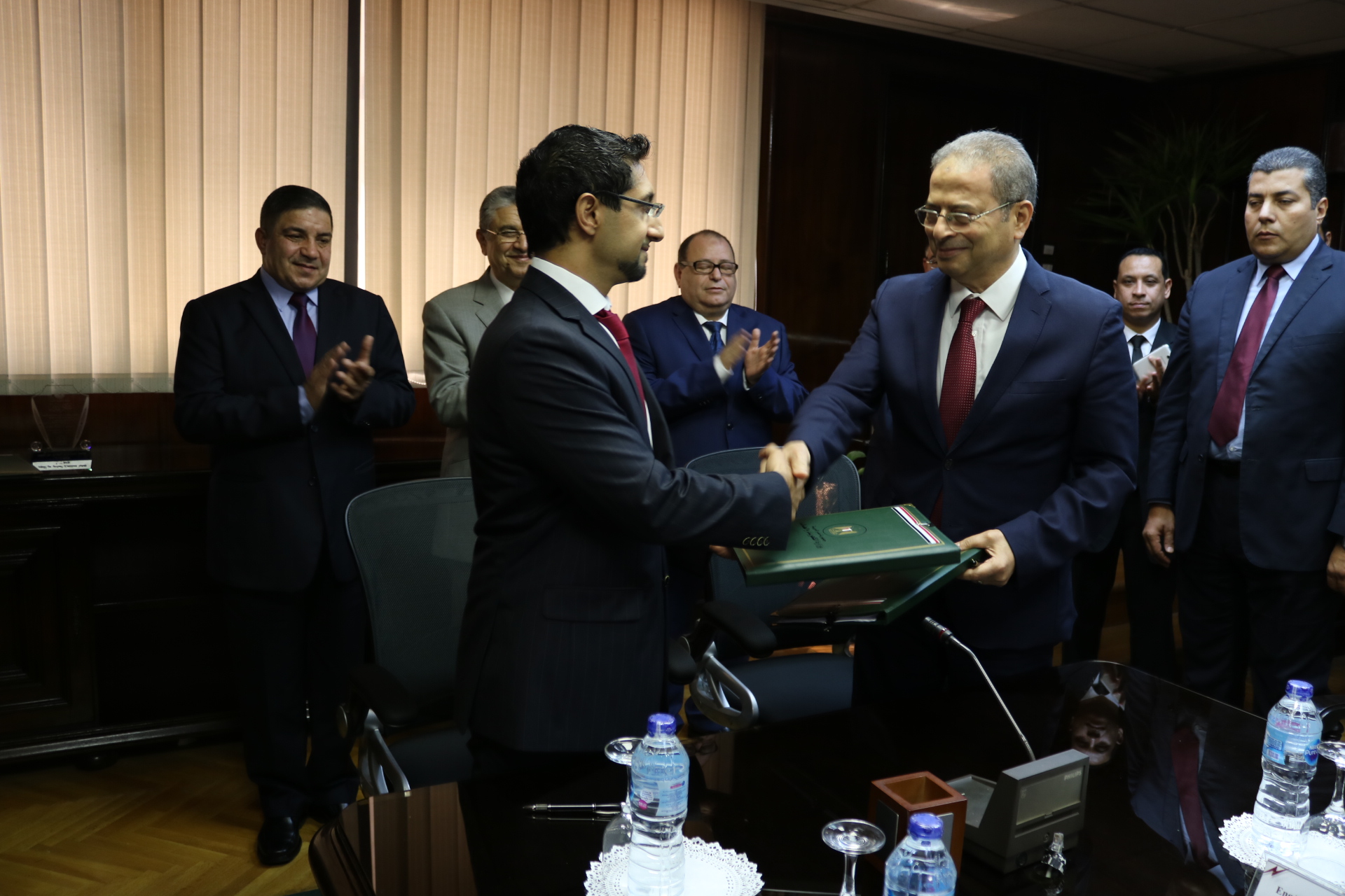 توقيع عقود بين الشركة القابضة لكهرباء مصر والمكاتب الاستشارية العالمية المتخصصة (3)