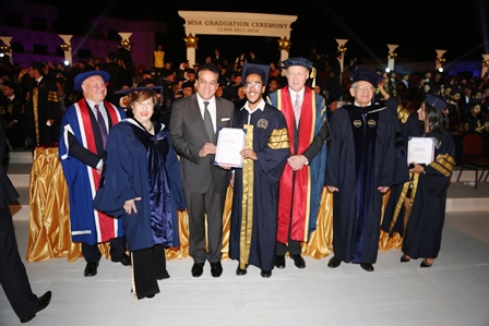وزير التعليم العالى يشهد حفل تخرج دفعة من جامعة أكتوبر للعلوم الحديثة والآداب (5)