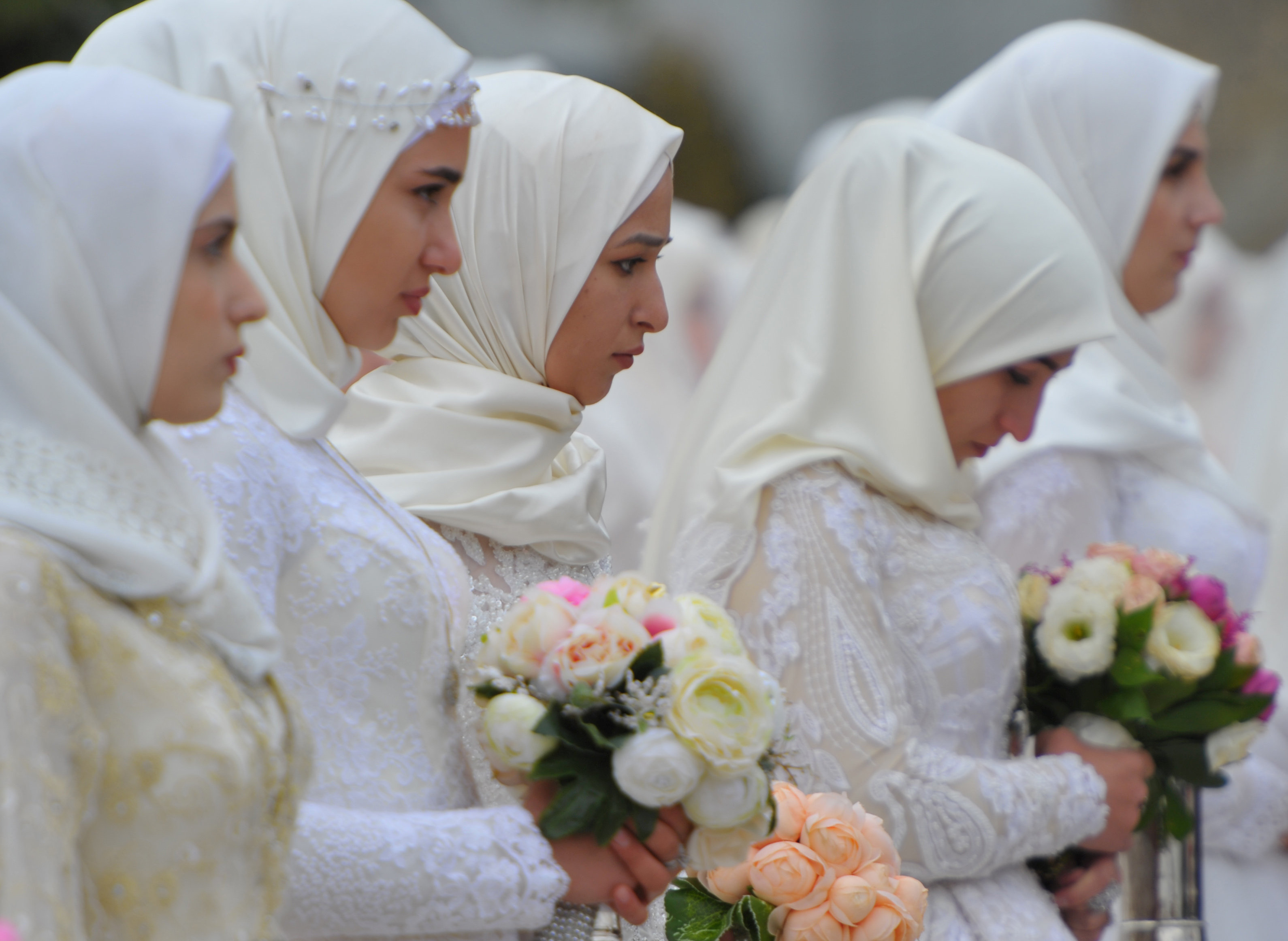 Чеченский загс. Мусульманское многоженство. Многоженство свадьба. Многоженство на Кавказе. Полигиния в Исламе.