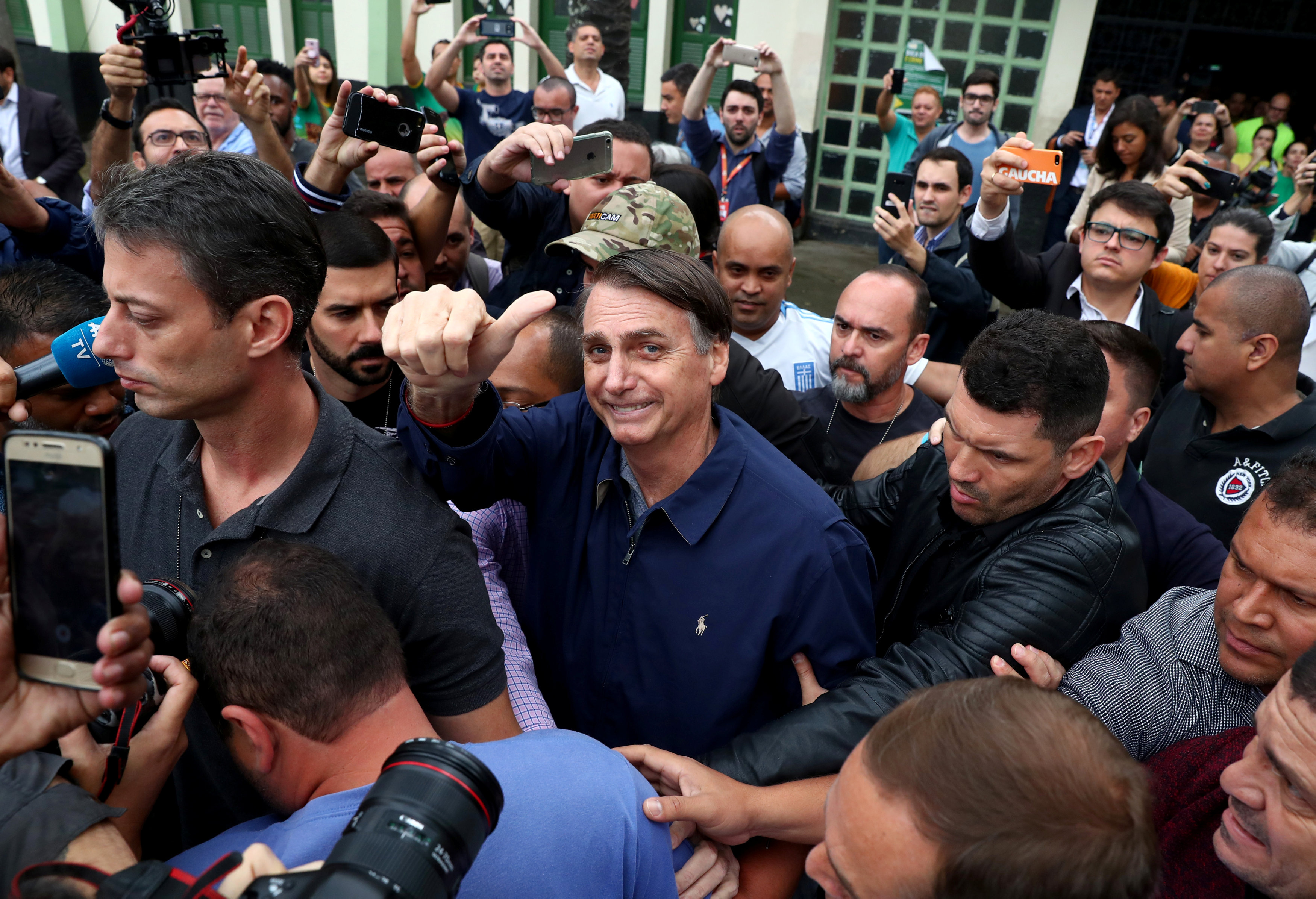 المرشح الرئاسى البرازيلى بين مؤيديه